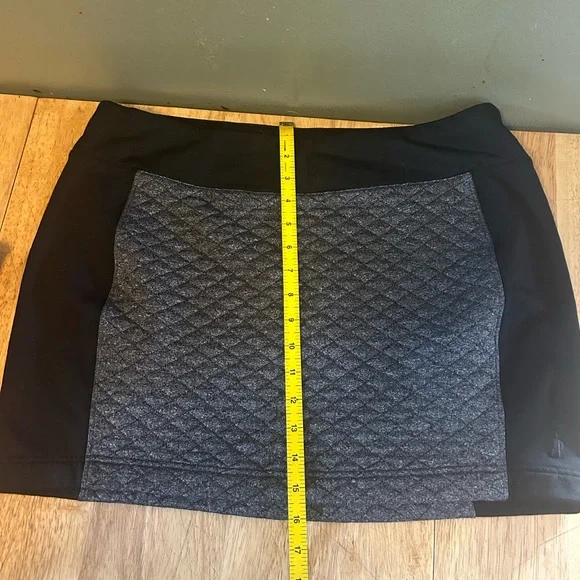Smartwool winter skirt size large - Picture 3 of 4